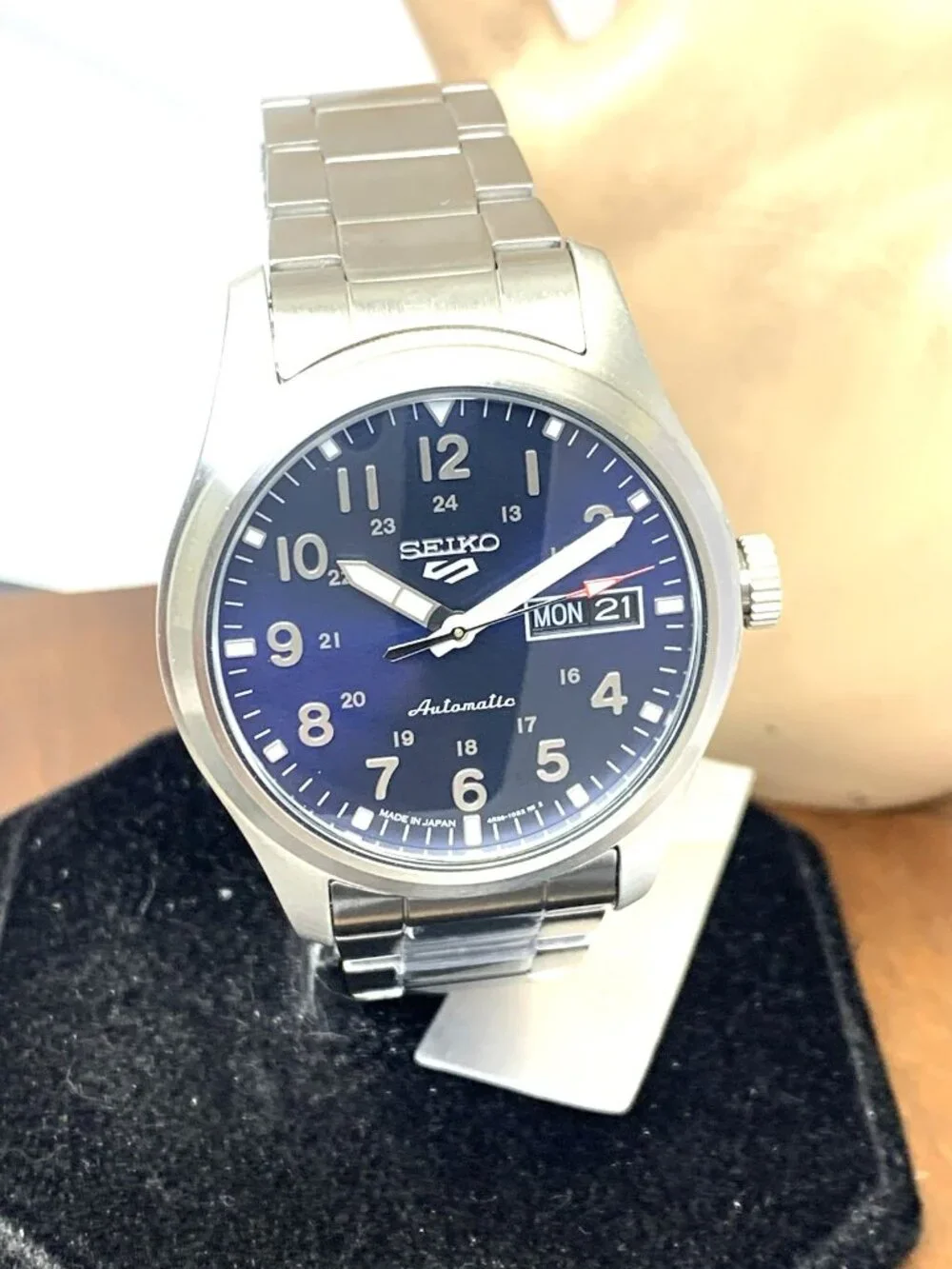 Seiko 5 Men's Watch SRPG29 Sports Automatic Blue Dial Day Date Stainless Steel